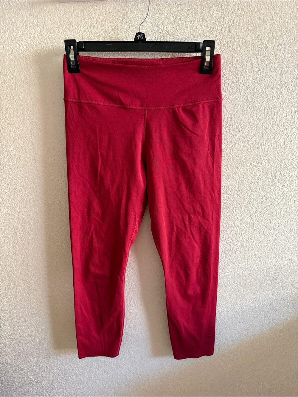 Nike Cropped High-Waist Leggings medium